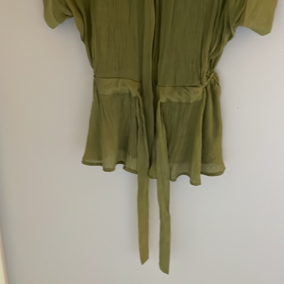 Guess green blouse - Picture 3 of 3
